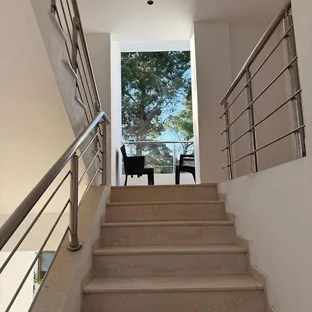 Hotel Blue Pines Vlorë